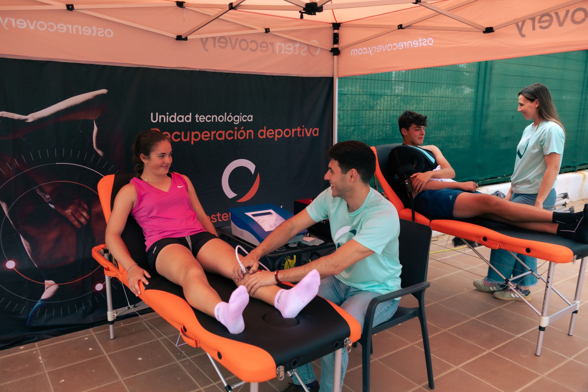 Osten Recovery en el campeonato de Andalucía Junior con Game Ready y TheraVac para la recuperación de los deportistas participantes en el evento.