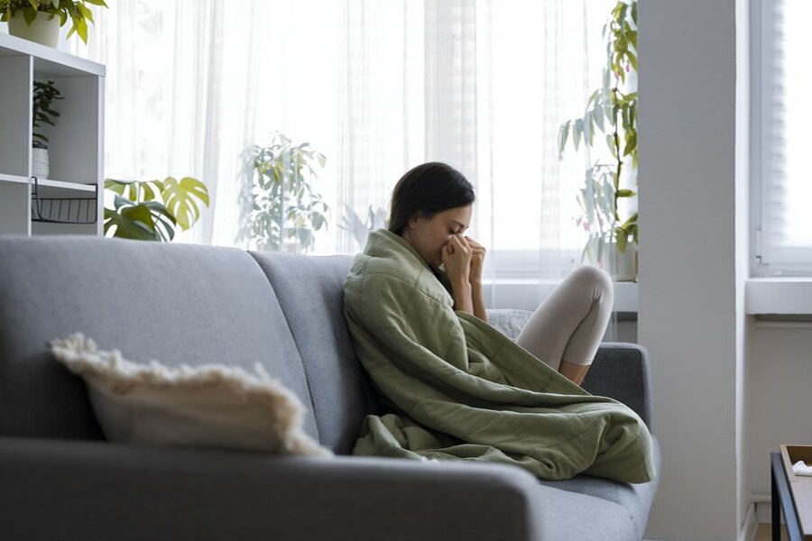 El frío puede tener un impacto significativo en nuestra salud, sobre todo en áreas como la espalda y las articulaciones. Durante los meses de invierno, es crucial estar atento a cómo el clima frío puede afectar nuestro bienestar general.