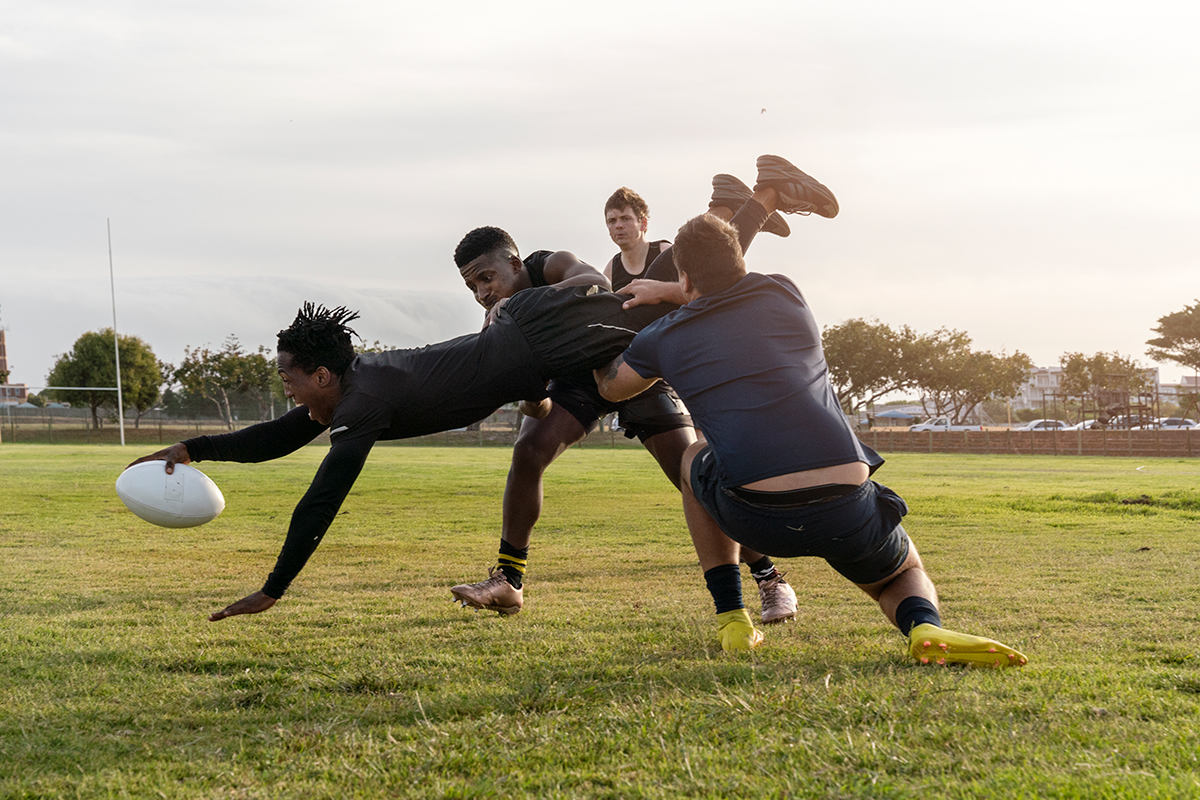 Descubre con Clínica Osten las lesiones más comunes en el rugby, un deporte muy físico y de fuertes impactos. Contamos con los mejores especialistas.