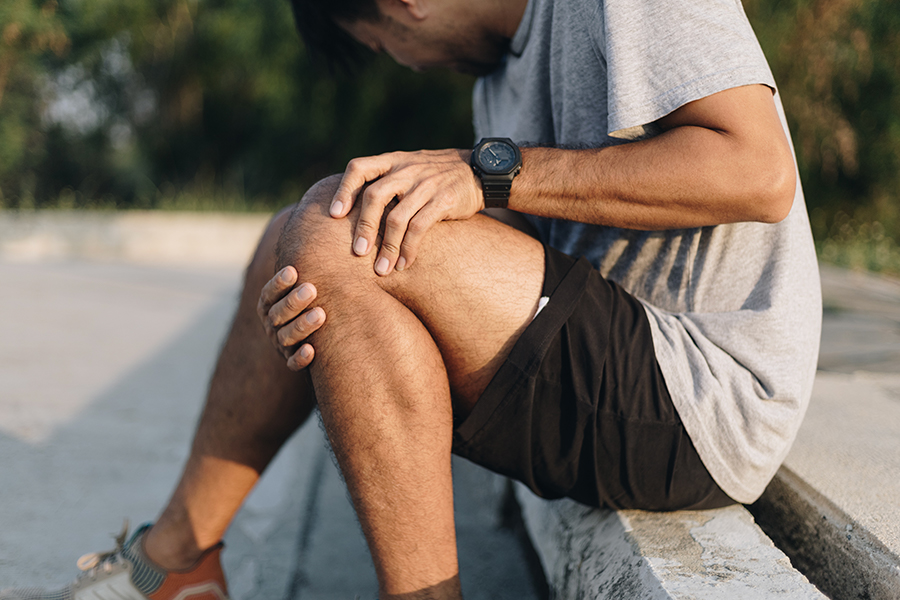 Descubre el síndrome de la pata de ganso: sus causas, síntomas y tratamientos para aliviar el dolor y la inflamación en la rodilla.