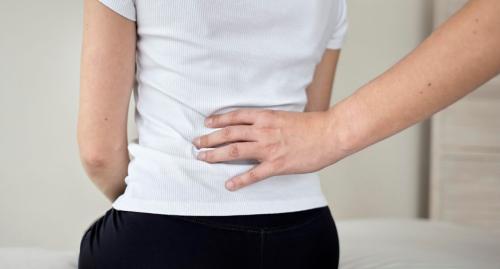 Dolor lumbar en invierno: por qué aparece más y cómo aliviarlo
