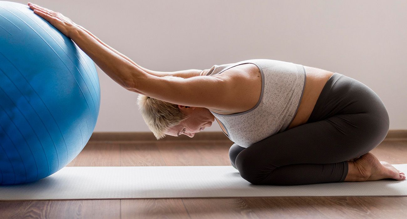 Descubre cuándo el dolor de cuello deja de ser normal, qué señales de alerta existen y cuándo conviene consultar a un profesional